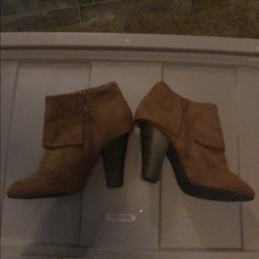 Camel booties - Picture 2 of 3